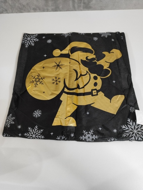 Świąteczne poszewki na poduszki